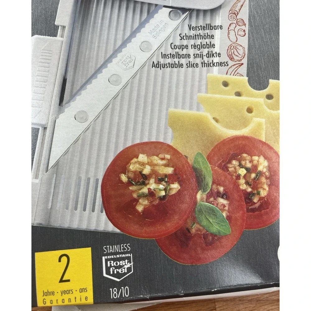 Leifheit Adjustable Vario Slicer Mandoline Stainless Steel Blade Scalloped Edge